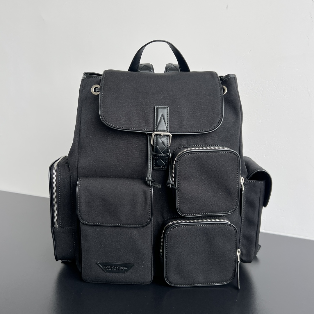 [징] 보테가 베네타 크로스로드 멀티 포켓 백팩 블랙 31*42*14