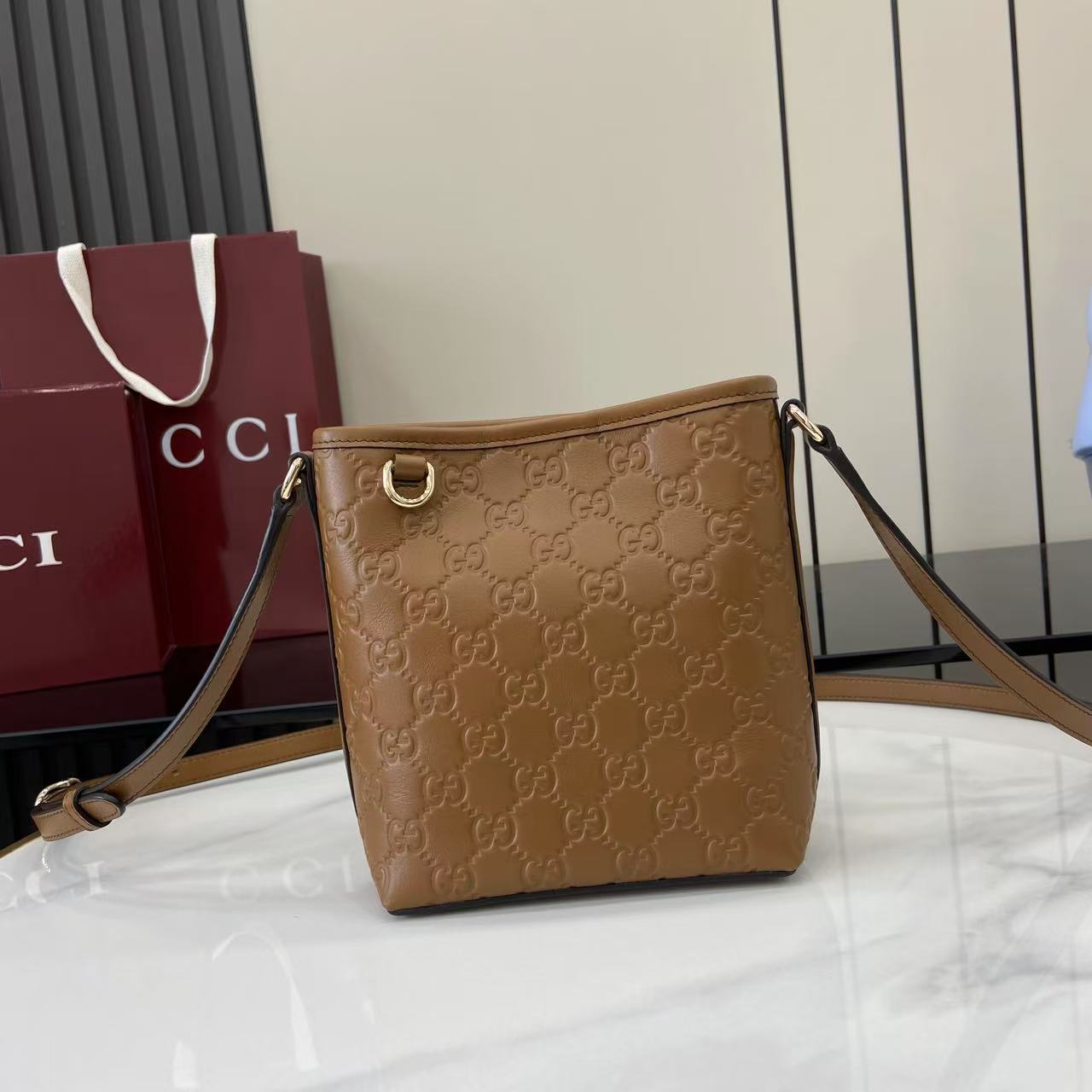 [리틀피쉬] 구찌 나노 브라운 버킷백 19*1811