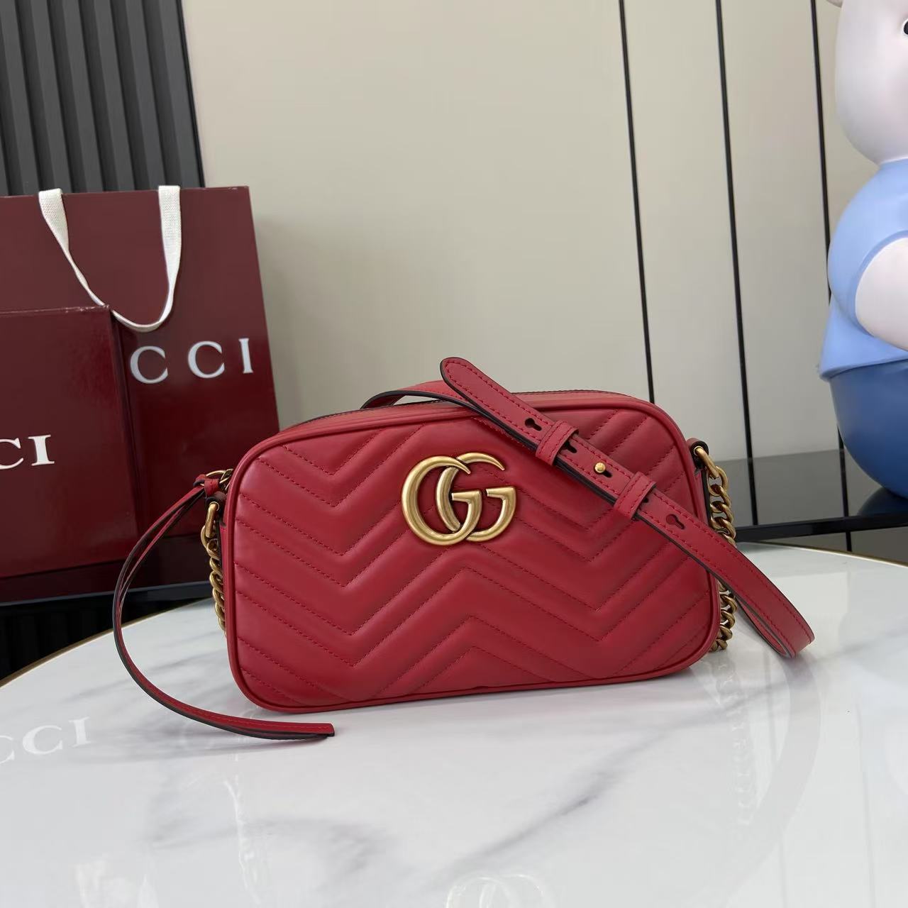 [리틀피쉬] 구찌 마몽 스몰 숄더백 금장 블랙 24*13*7