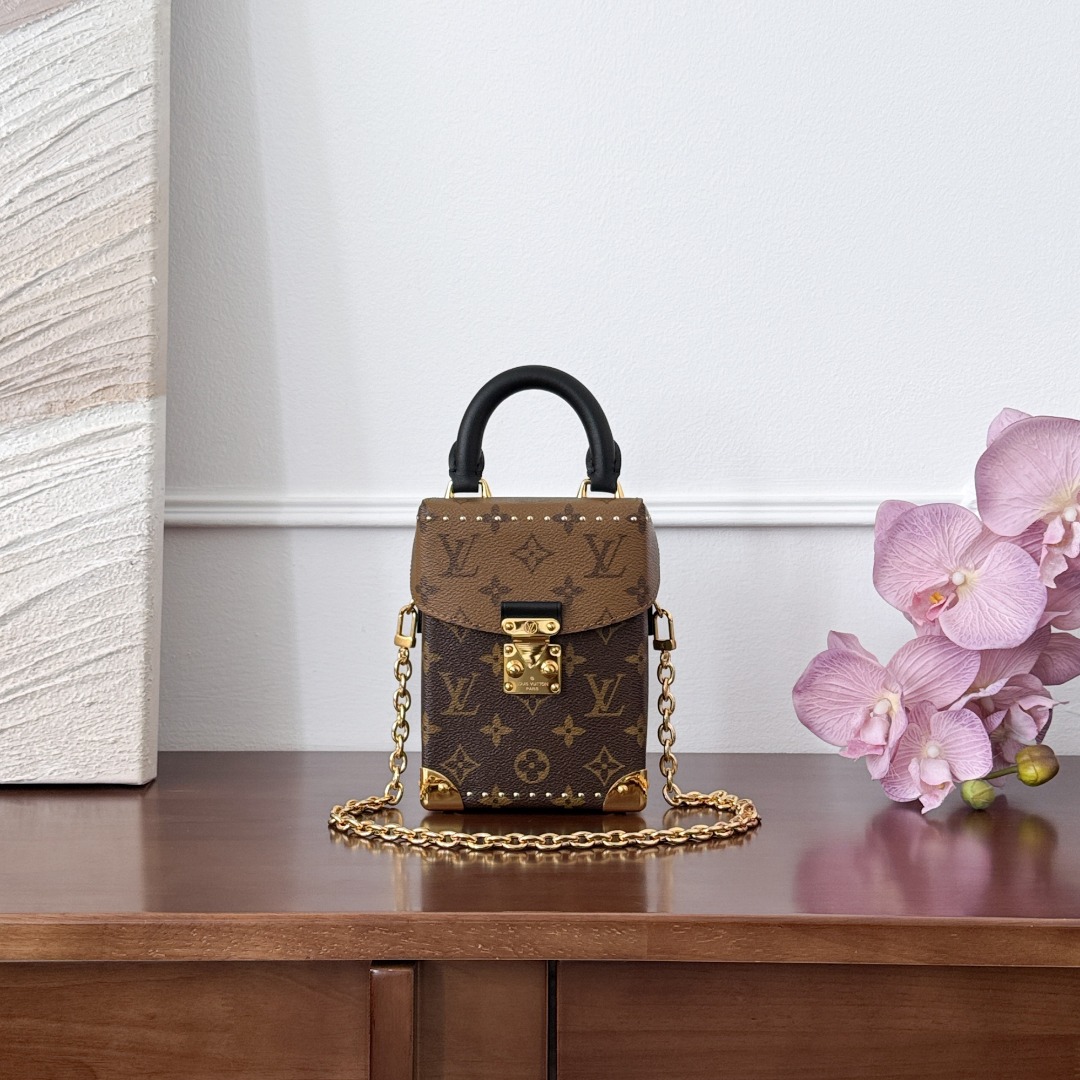 [갓팩토리] 루이비통 카메라 박스 체인 크로스백  12.5*17.6*6