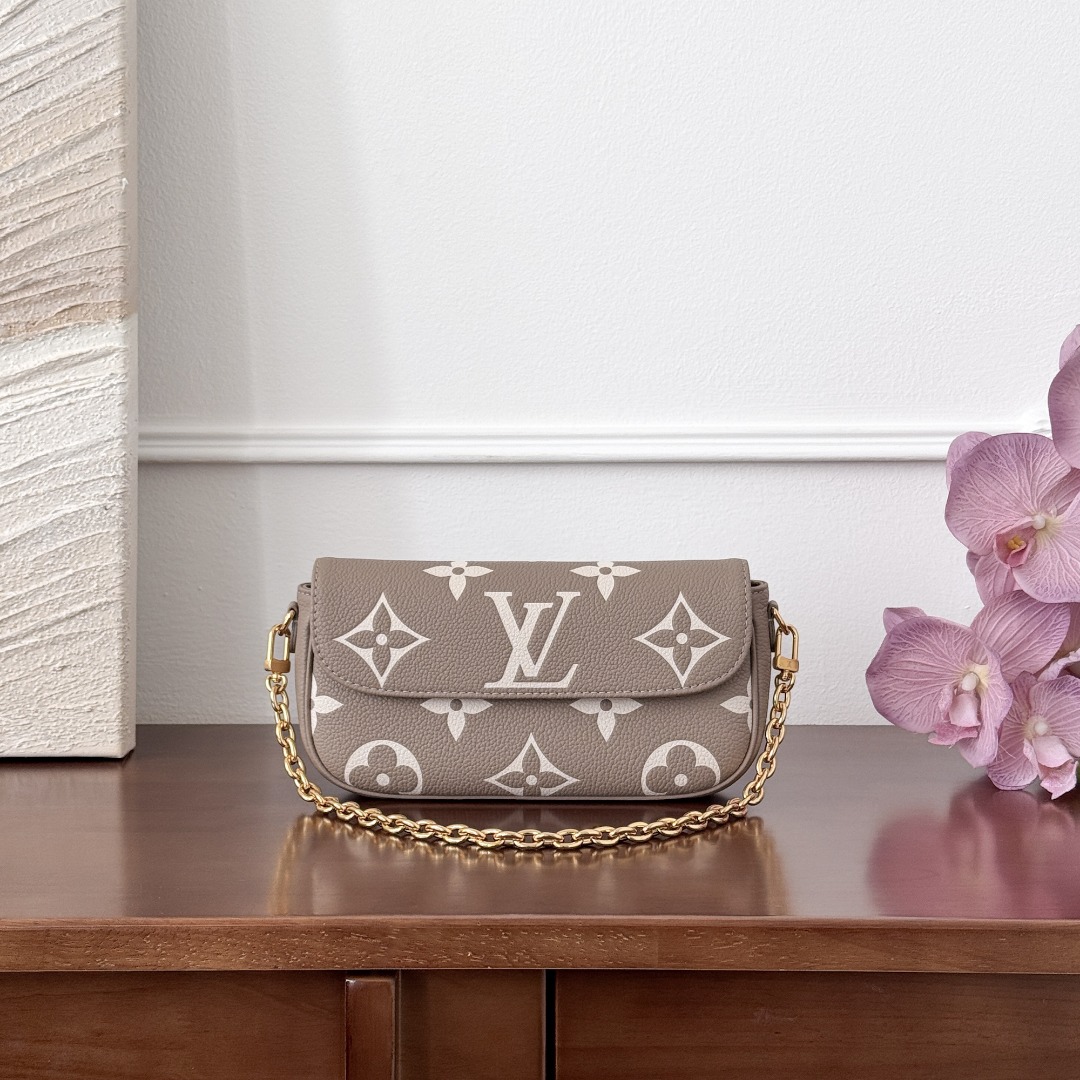 [갓팩토리] 루이비통 모노그램 캔버스 숄더백   23.5*12*4.3