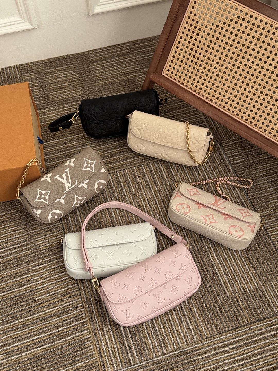 [갓팩토리] 루이비통 모노그램 캔버스 숄더백   23.5*12*4.3