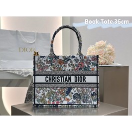 [팬더샵] 디올 북토트 백 화이트 멀티 컬러 플라워 자수 미디엄 36*28*16