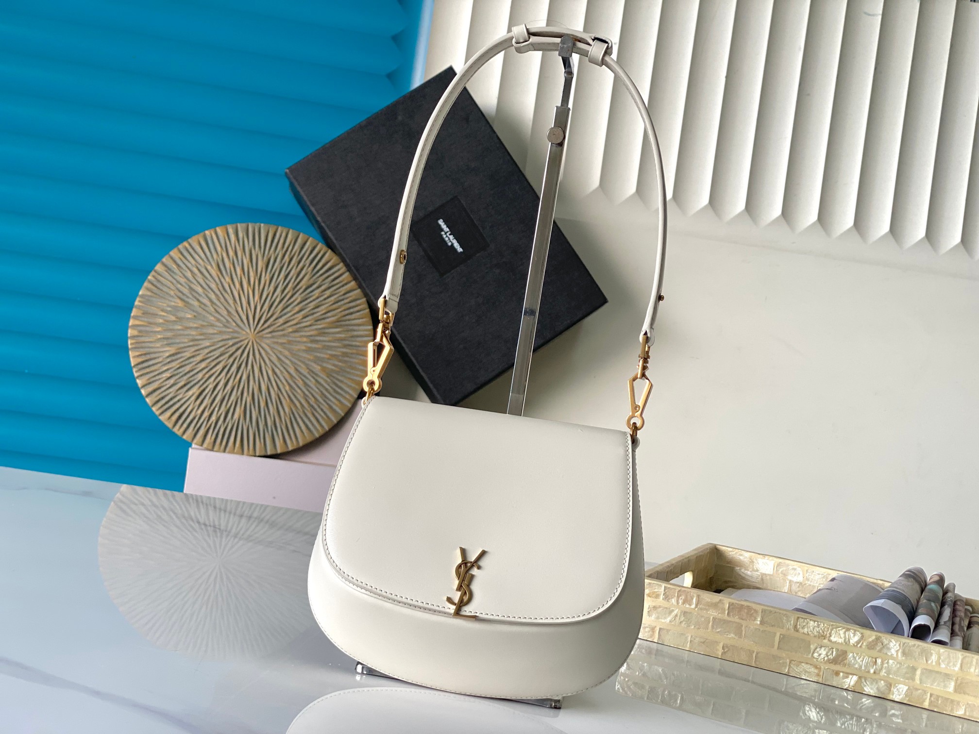 [센락] 생로랑 볼테르 미디엄 레더 숄더백 17.5*21*8