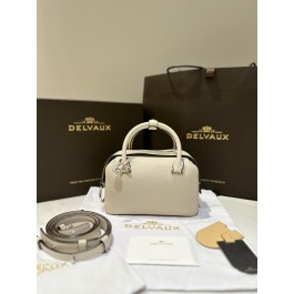 [L.P] 델보 쿨 박스 토뤼옹 백  22*