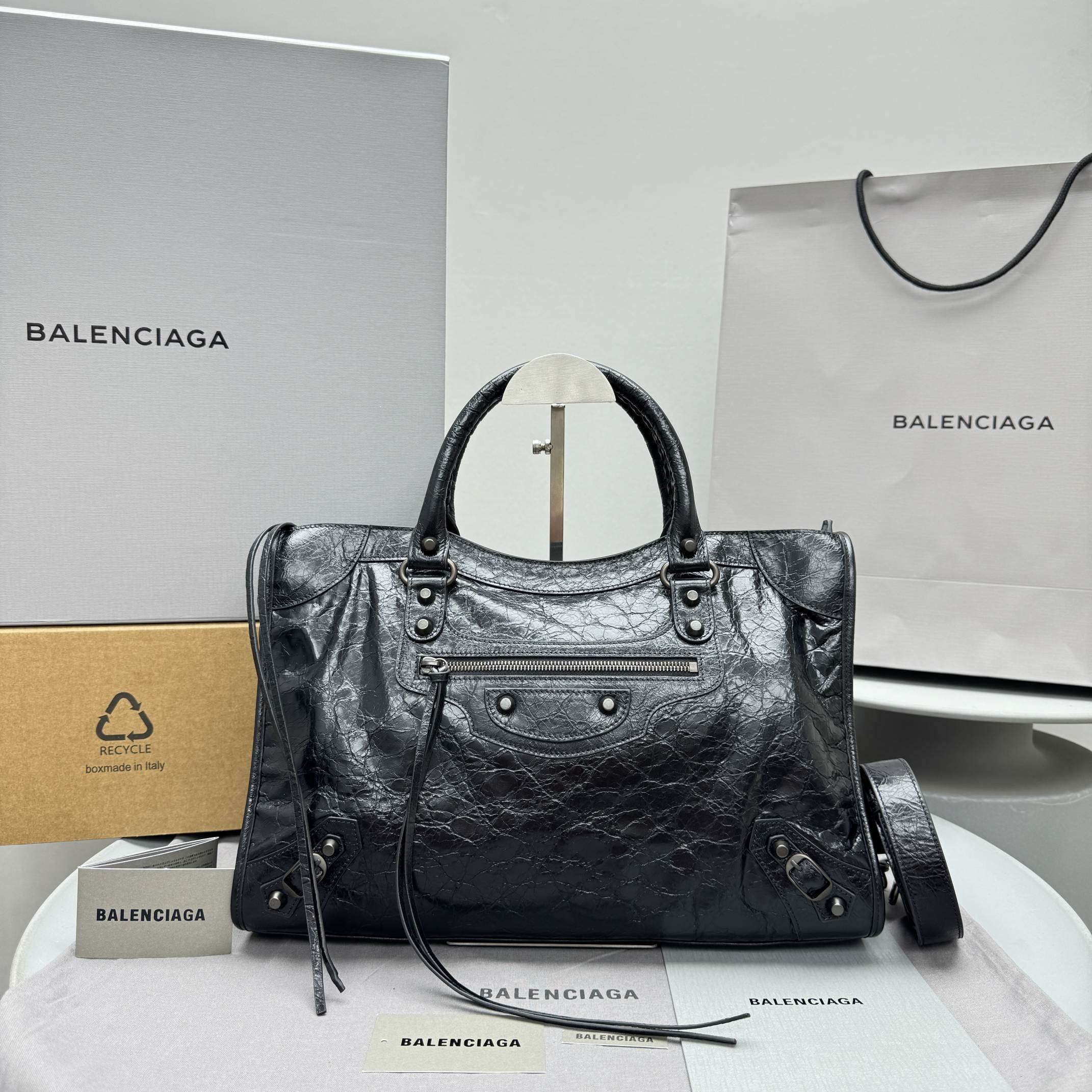 [세터] 발렌시아가 시티 모터백 37*27*10