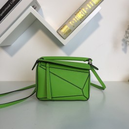 [나나] 로에베 퍼즐백 그린 18*12.5*8