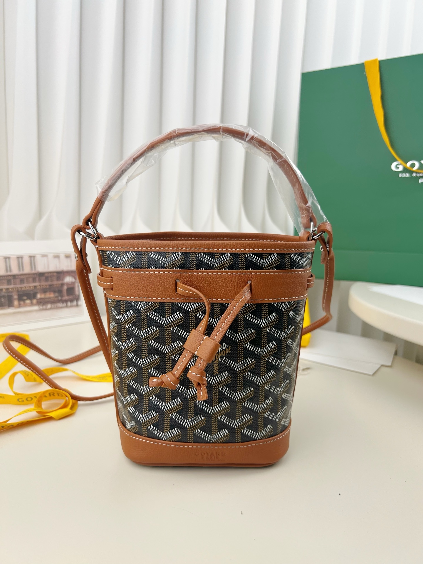 [팬더] 고야드 플롯 미니 버킷백 브라운 12*10*17.5