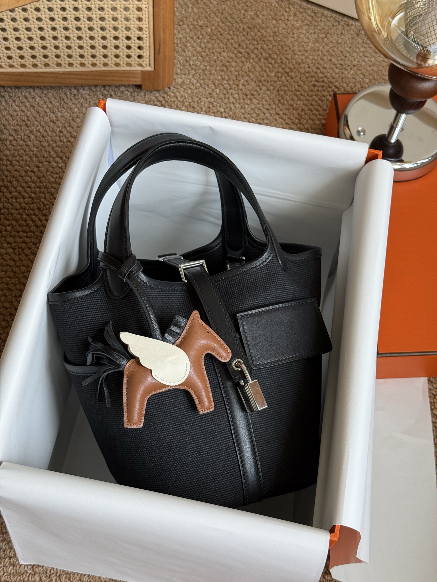 [찡댄] 에르메스 피코탄 락 18 포켓백 블랙