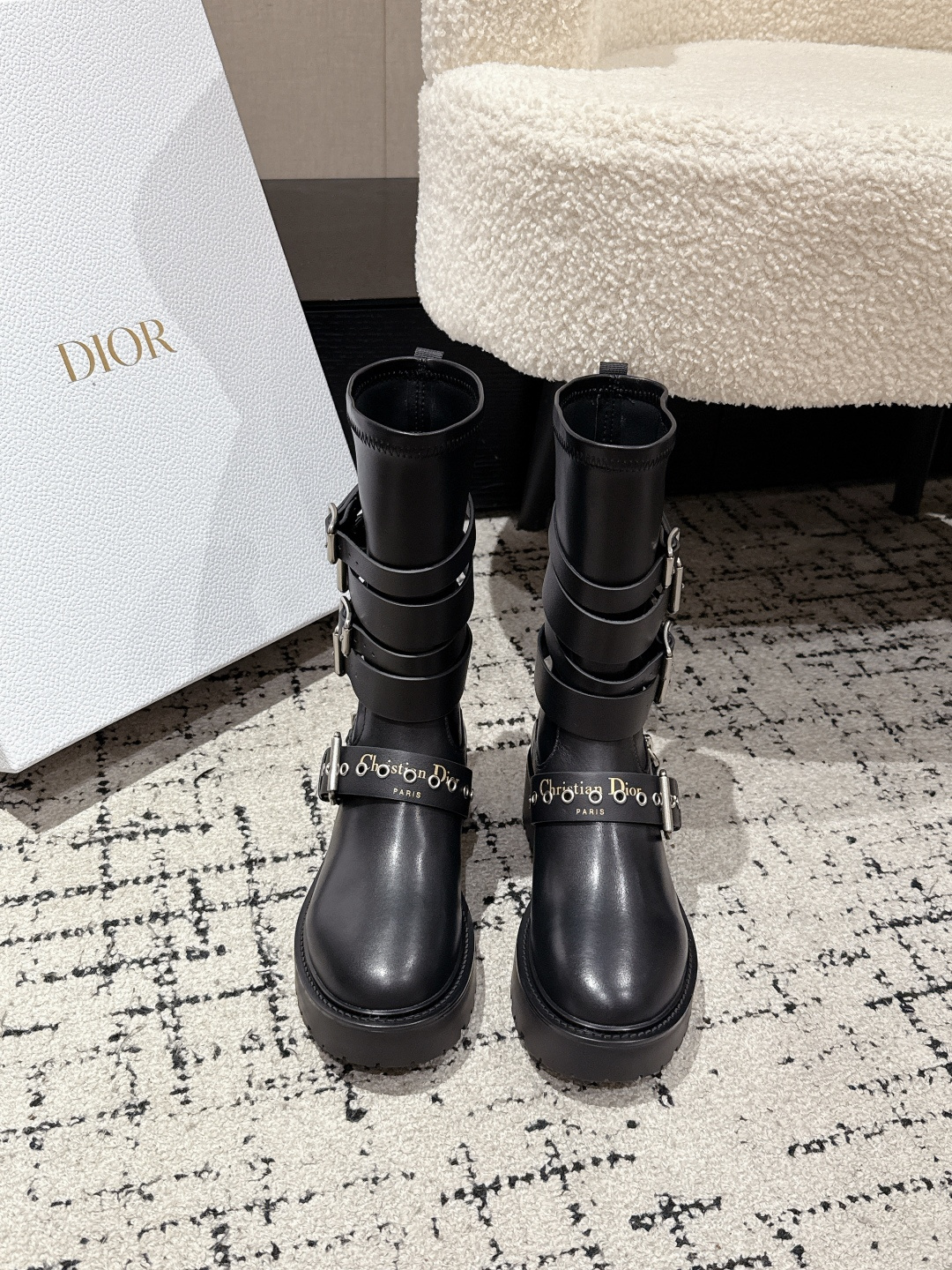 [제이드] 디올 마틴 앵글부츠 블랙 *4.5