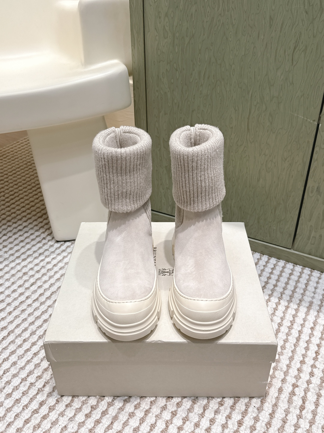 [제이드] 브루넬로 쿠치넬리 앵글부츠 화이트