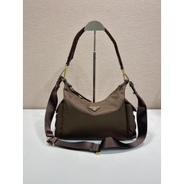 [근야오] 프라다 익스플로어 리나일론 숄더백 브라운 32*22*11.5